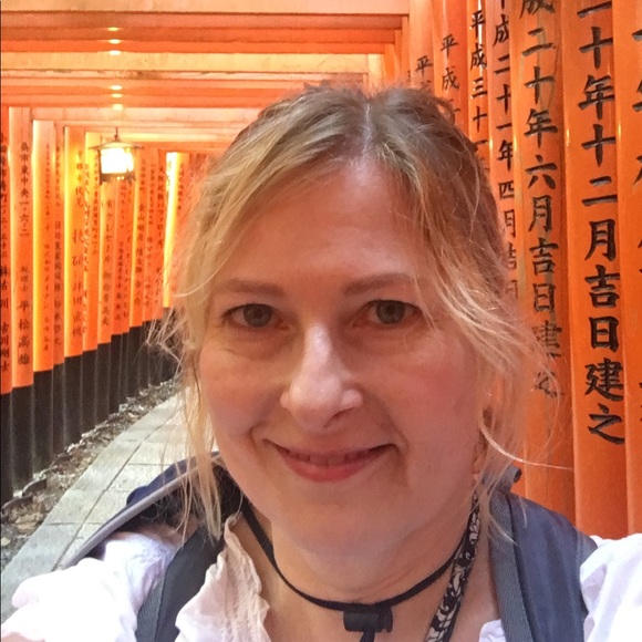 Meet your Posher, Taylor - Picture 2 of 4